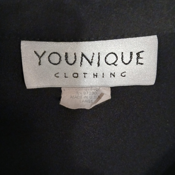 Women's Younique button down top - Picture 3 of 4